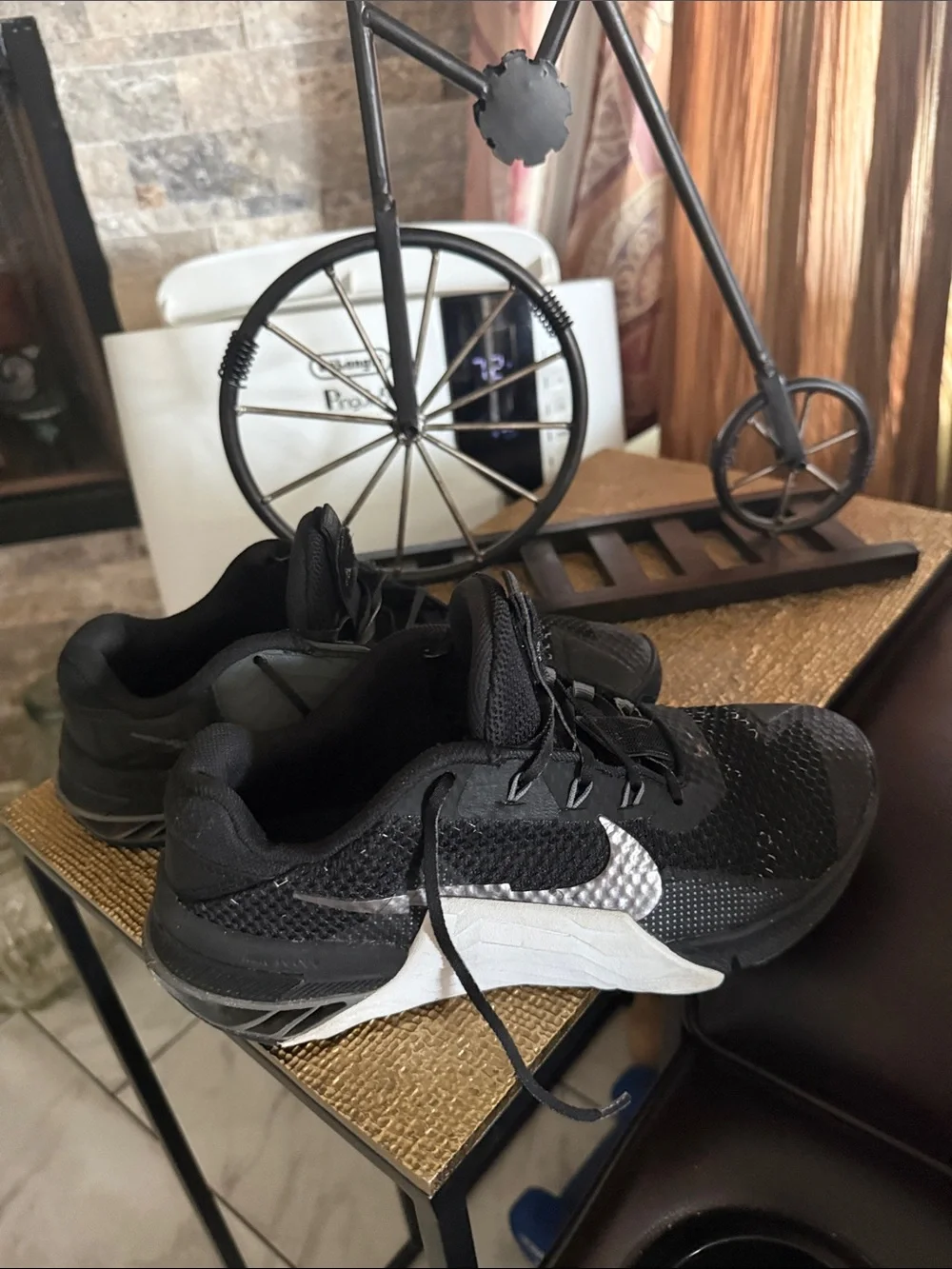 Nike Women's Black Mesh Athletic Sneakers